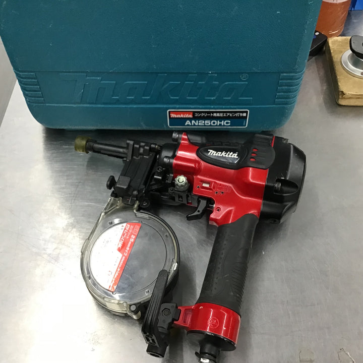 ★マキタ(makita) 高圧エア釘打ち機 AN250HC【戸田店】