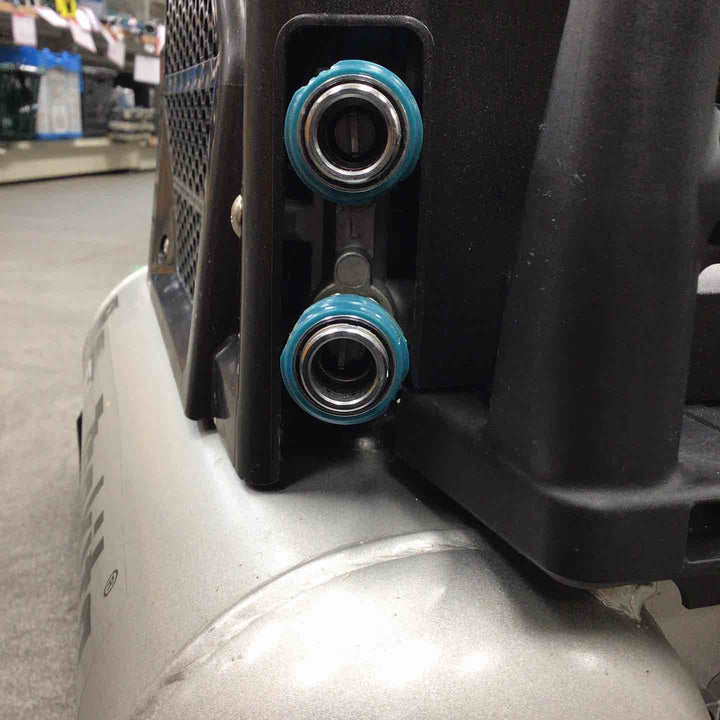 ★マキタ(makita) エアコンプレッサー AC462XGB【川崎店】