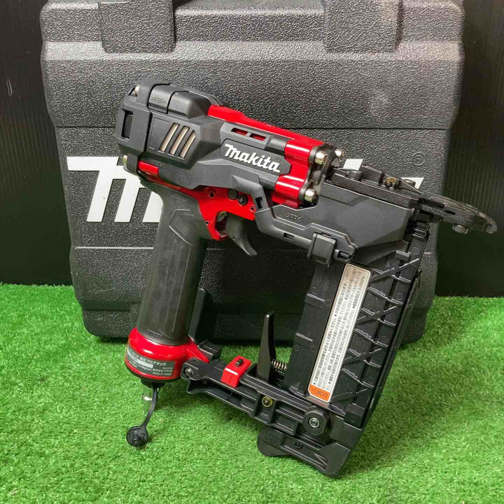 【美品】★マキタ(makita) 高圧フロアタッカ AT451H【岩槻店】