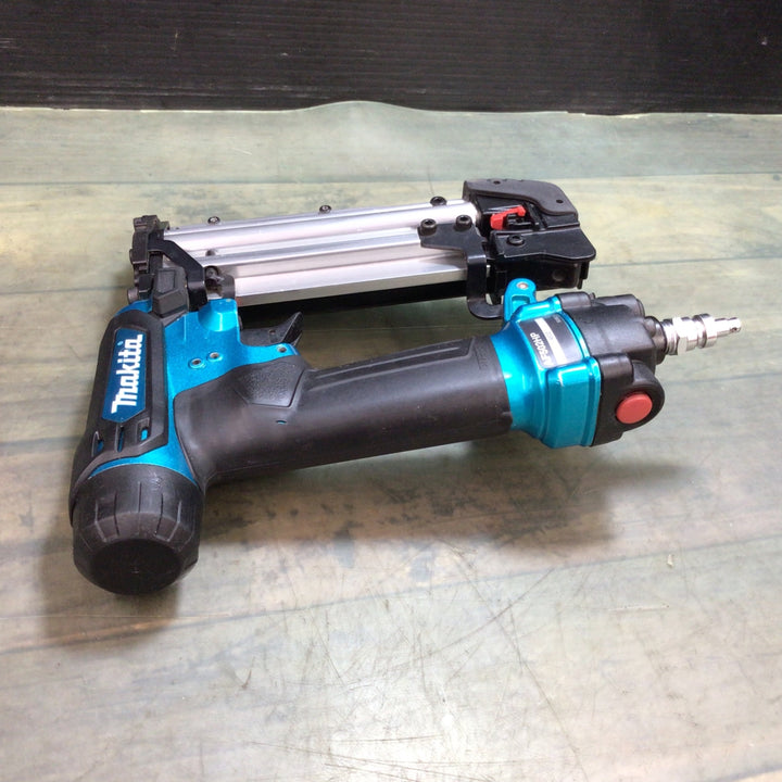 ★マキタ(makita) 高圧ピンネイラ AF502HPM【東大和店】