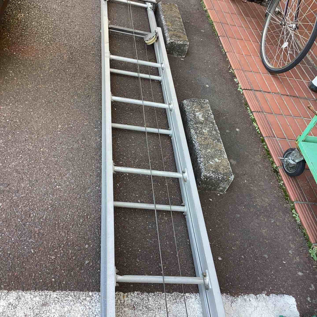 【店頭受取り限定】100V 荷揚げ機 最大60kg ライトリフター 日本産業機械 4m80cm 2連はしごセット　【越谷店】