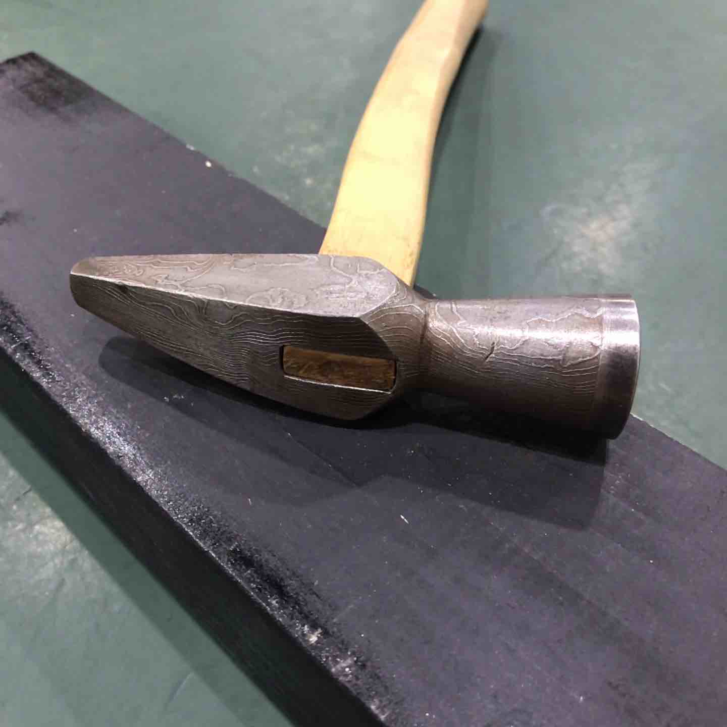 道心斎正行作 舟手型玄翁 100匁 いぶし木目 グミ柄 【川口店