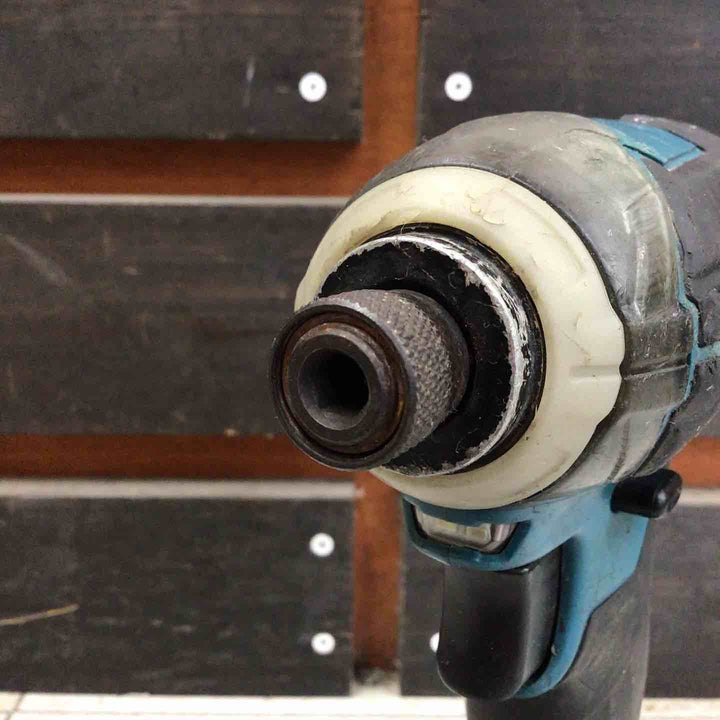 【現状品】 マキタ/makita コードレスインパクトドライバー TD149DZ 【鴻巣店】