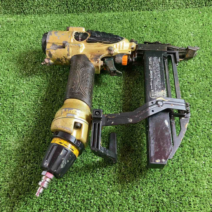 ★ハイコーキ(HIKOKI ※旧:日立工機) 高圧フロアタッカ N5004HMF【川崎店】