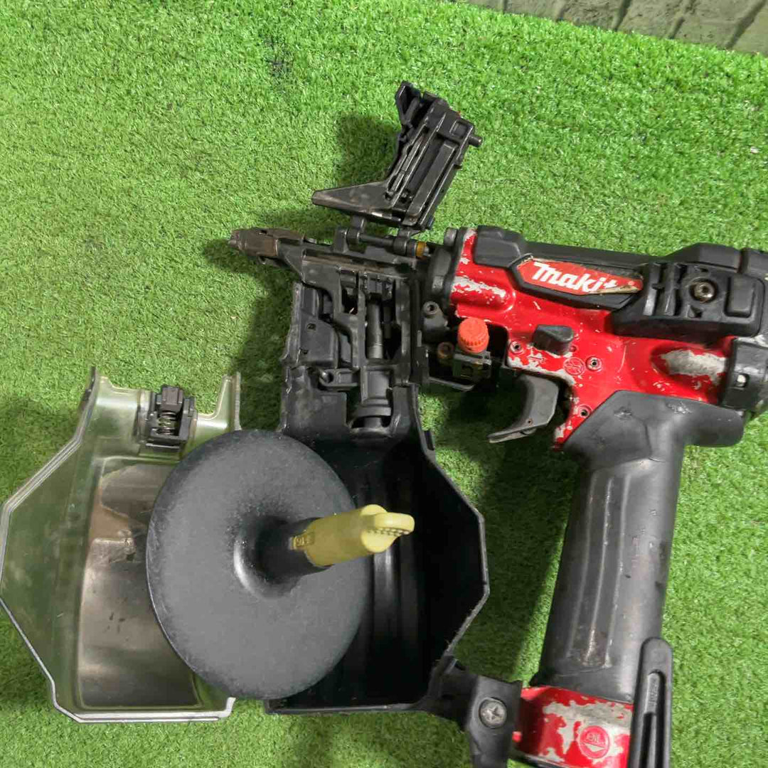 ★マキタ(makita) 高圧エア釘打ち機 AN512H 動作確認済【川口店】