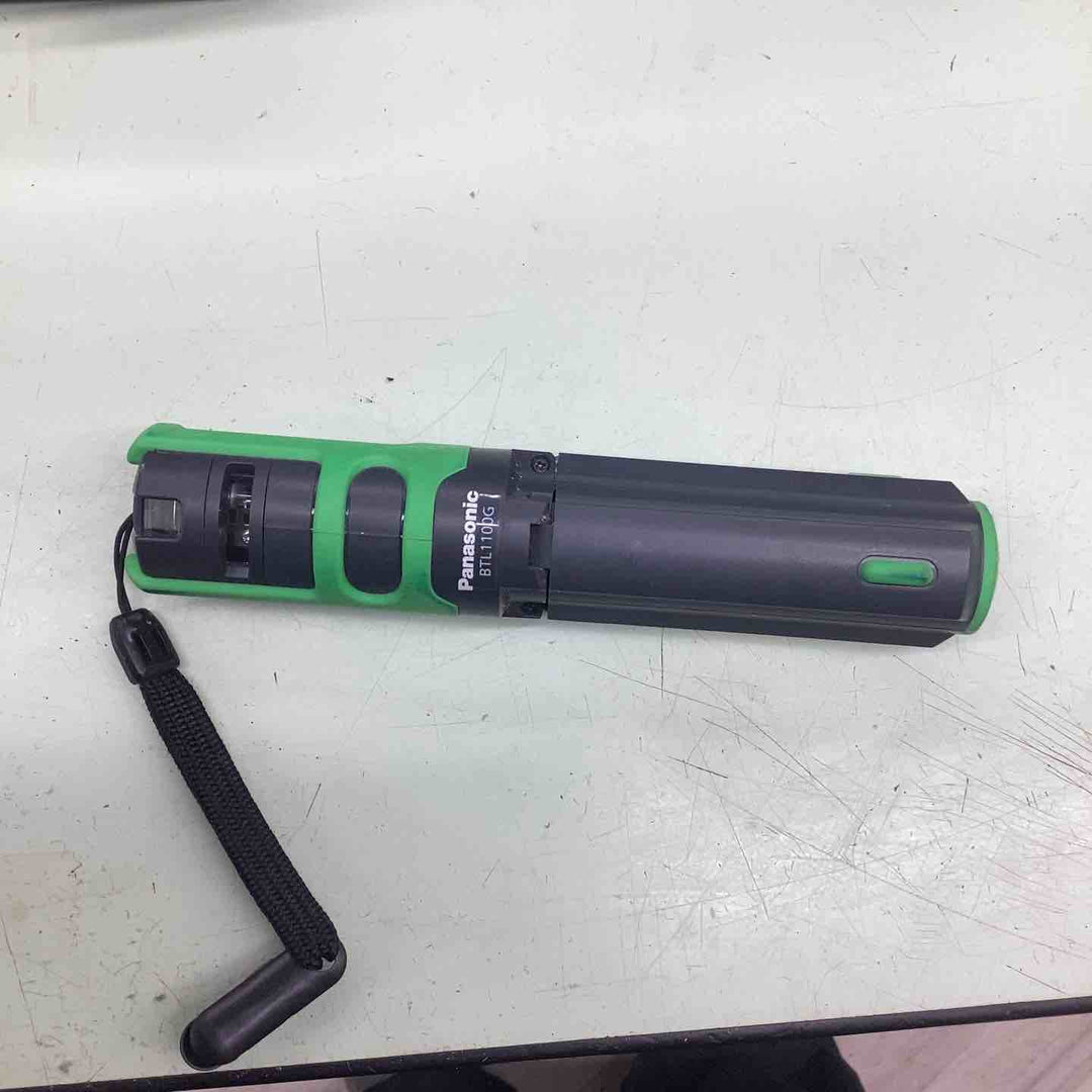 ◇パナソニック(Panasonic) レーザー墨出し器 墨出し名人 十字・地墨 BTL1100G【越谷店】