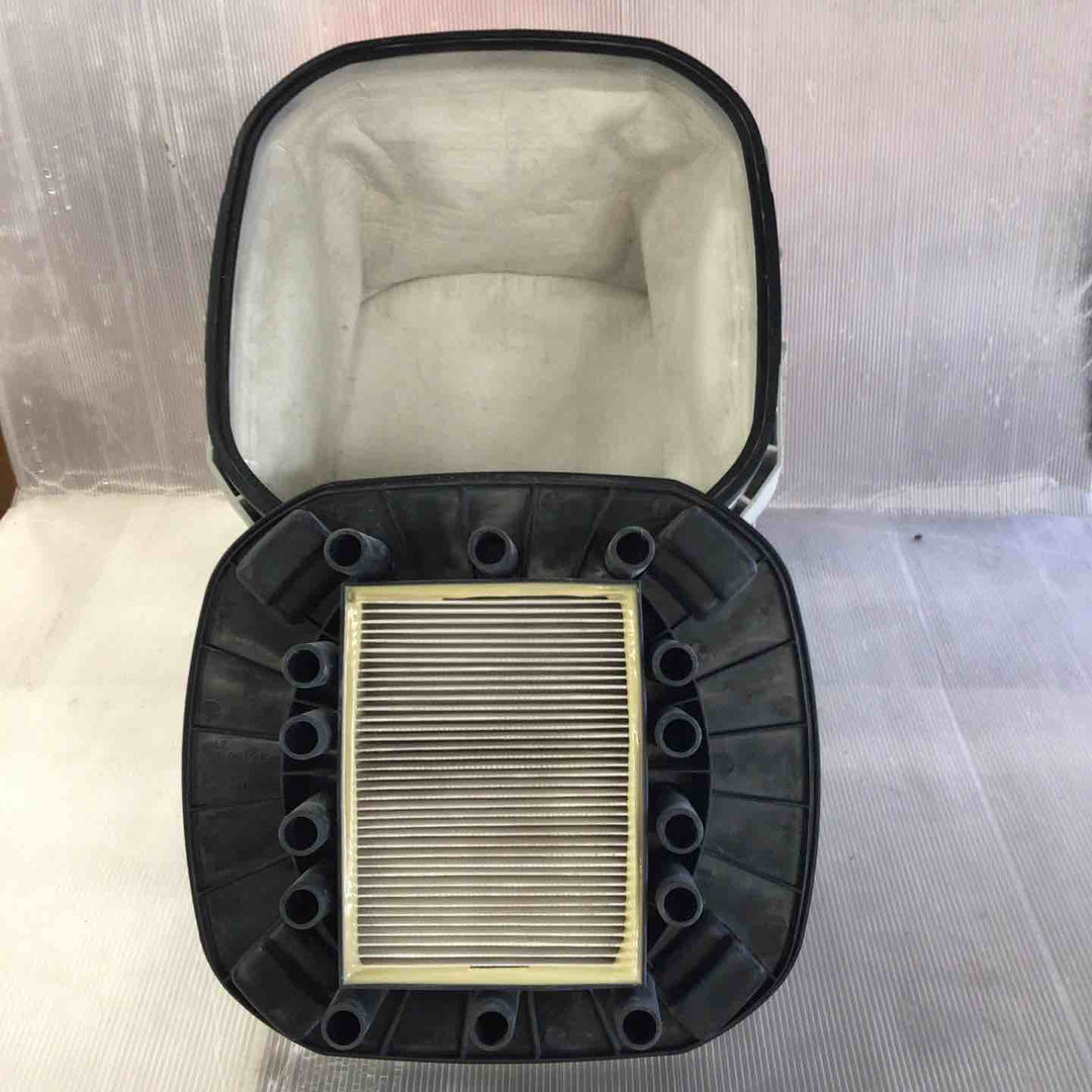 ★マキタ(makita) 集じん機 乾湿両用 VC1500【草加店】