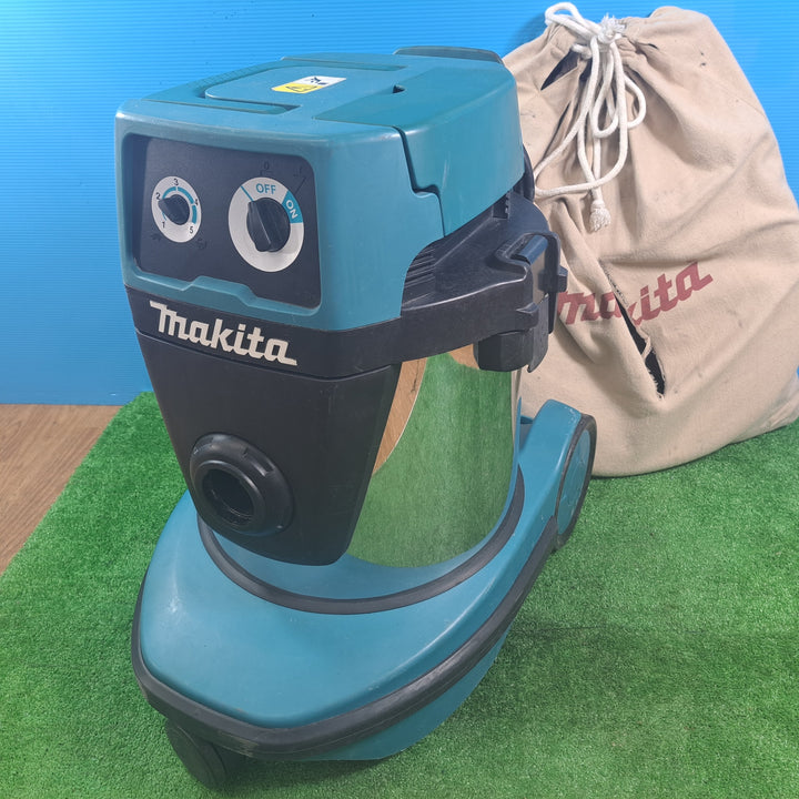 【店頭受取り限定】☆マキタ(makita) 集じん機 乾湿両用 VC2200【岩槻店】