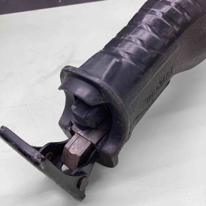 ★マキタ(makita) コードレスレシプロソー JR187DRG【越谷店】
