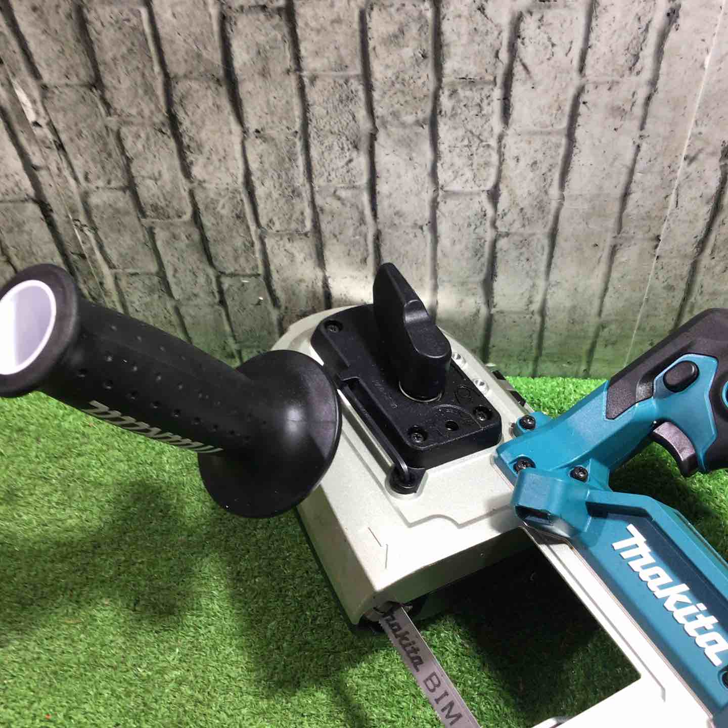 ☆マキタ(makita) コードレスポータブルバンドソー PB183DZ【川口店