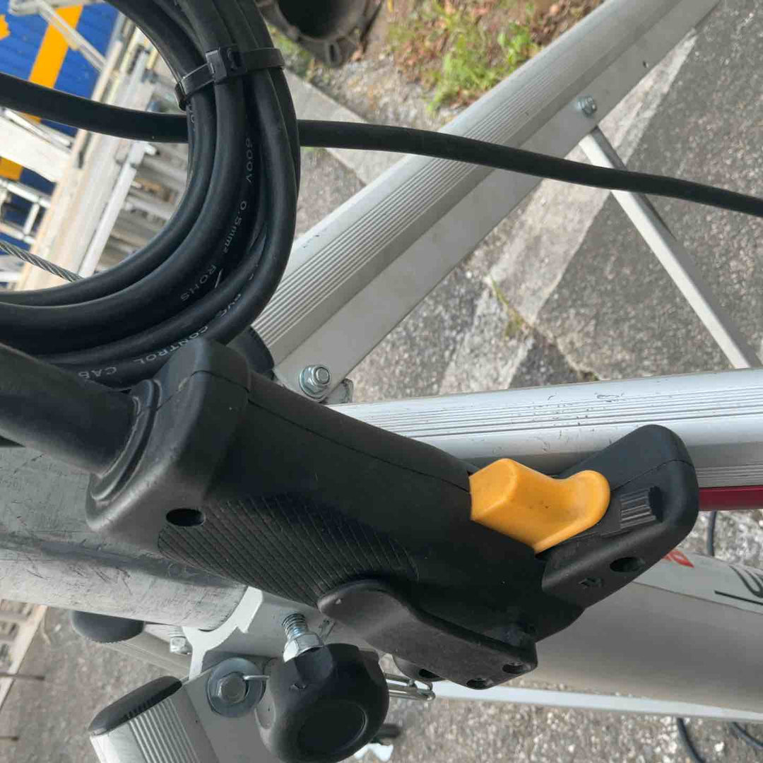 【店頭受取り限定】◇アサダ(ASADA) 電動ワイヤーアッパー UE33C (UE330) 動作確認済【川口店】