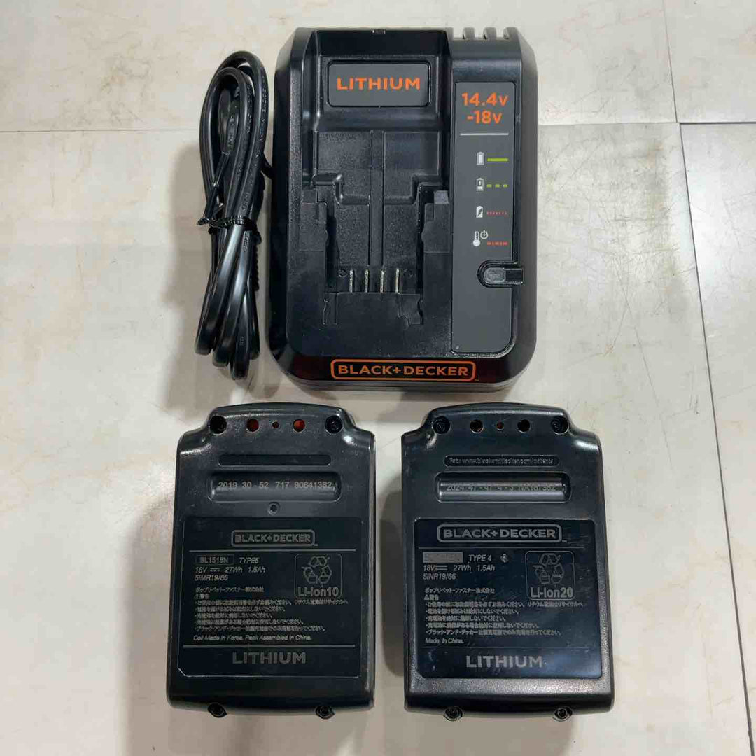 ブラックアンドデッカー　バッテリー×2個、充電器、ケース付き【川口店】