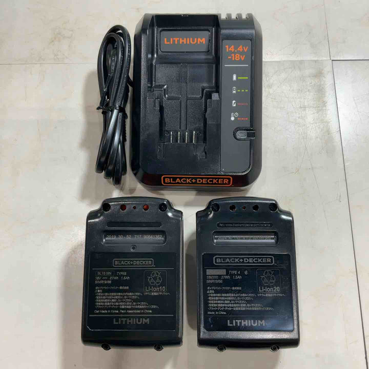 ブラックアンドデッカー　バッテリー×2個、充電器、ケース付き【川口店】