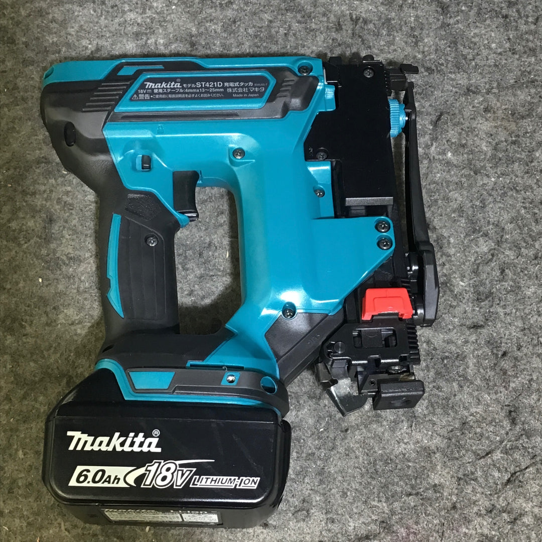 【美品】マキタ(makita) コードレスタッカー ST421DZK ※バッテリ1個付き！※【桶川店】