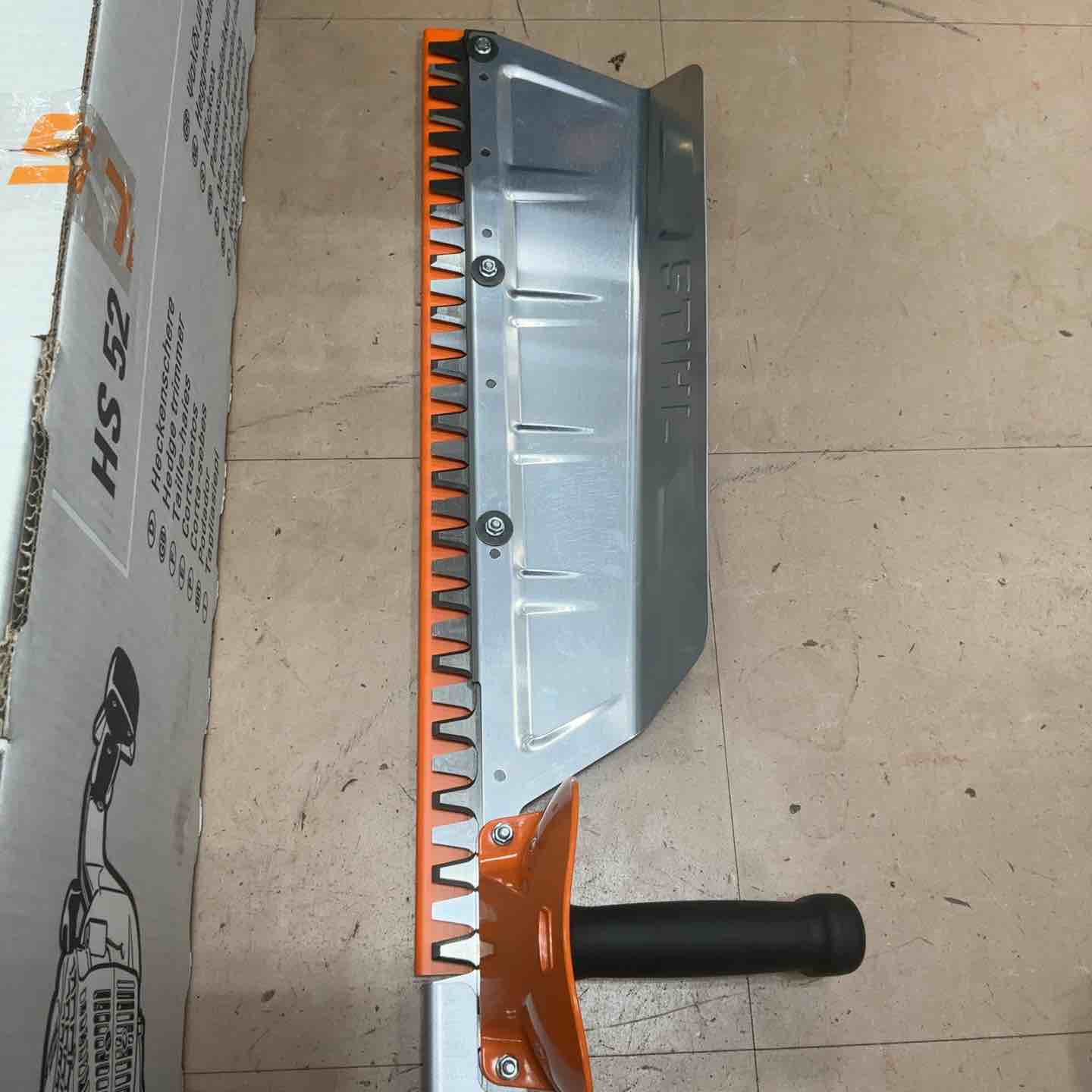STIHL スチール HS52 ヘッジトリマー バリカン エンジン式【草加店