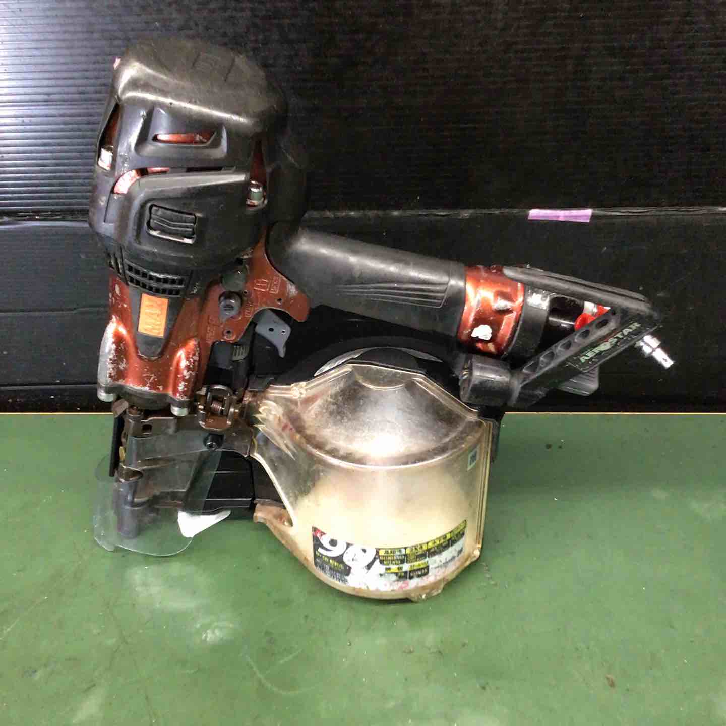 エア釘打ち機 – タグ 