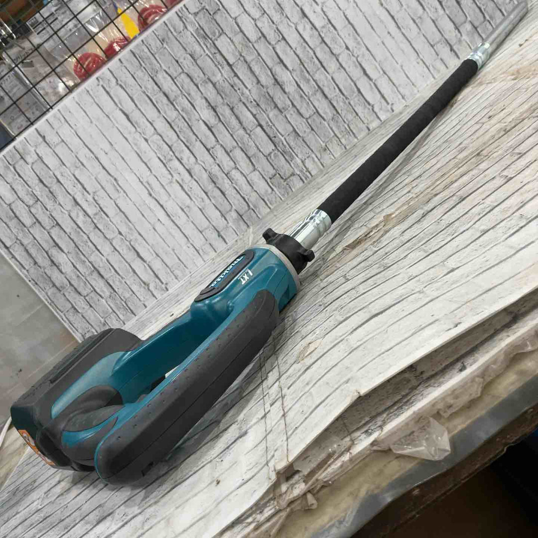 ★マキタ(makita) コードレスコンクリートバイブレータ VR350DZ 18V【川口店】