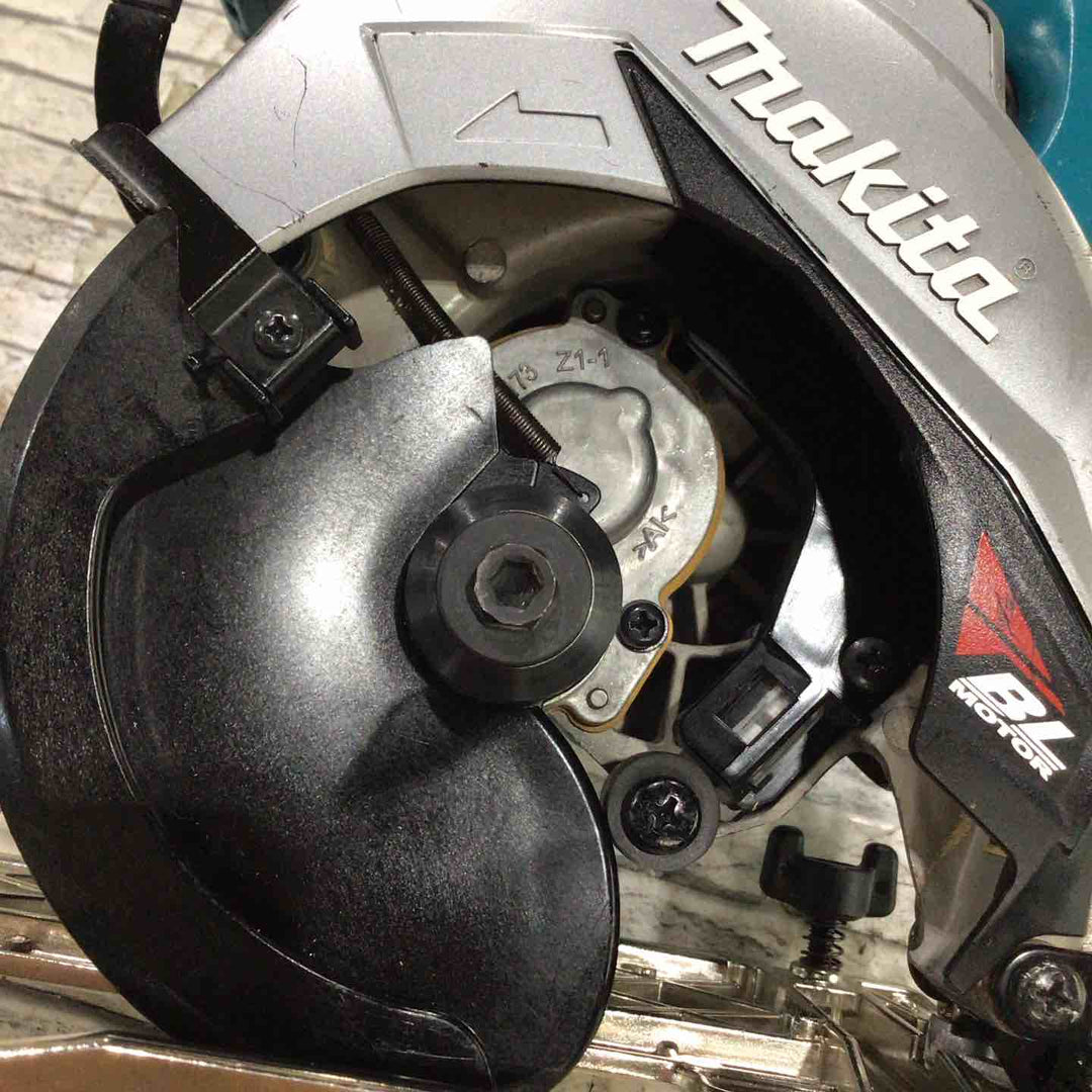 ★マキタ(makita) コードレス丸のこ HS001GZ【藤沢店】