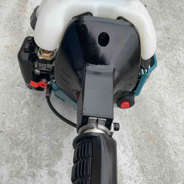 【未使用品/店頭受取り限定】 マキタ(makita) エンジン刈払機 2ストロークエンジンタイプ Uハンドル 排気量21mL MEM2100U 【藤沢店】