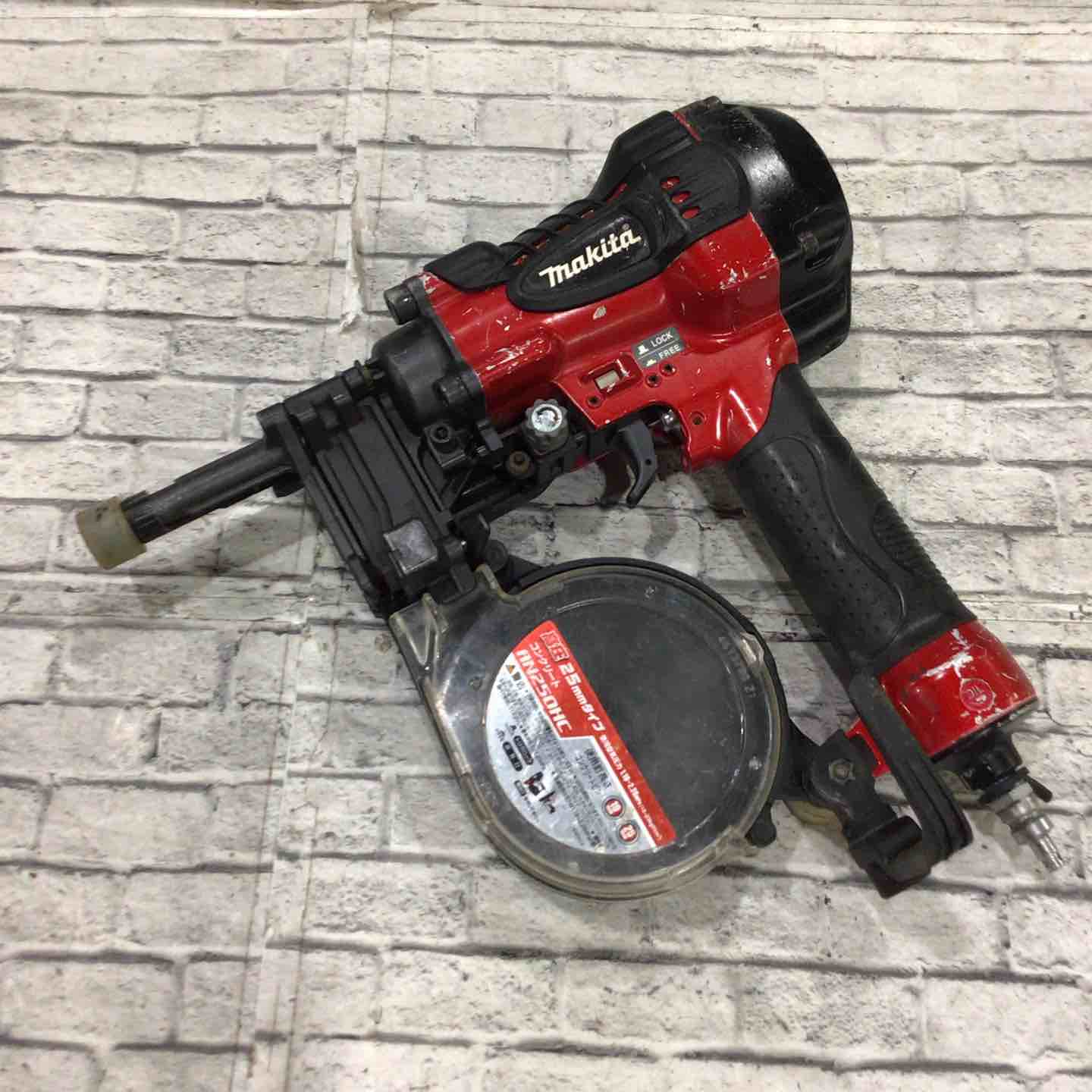 ☆マキタ(makita) 高圧エア釘打ち機 AN250HC【川口店】 – アクト