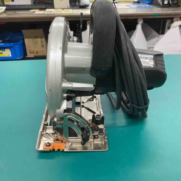 ★マキタ(makita) 電気マルノコ HS6301B　ブレーキ若干緩め【戸田店】