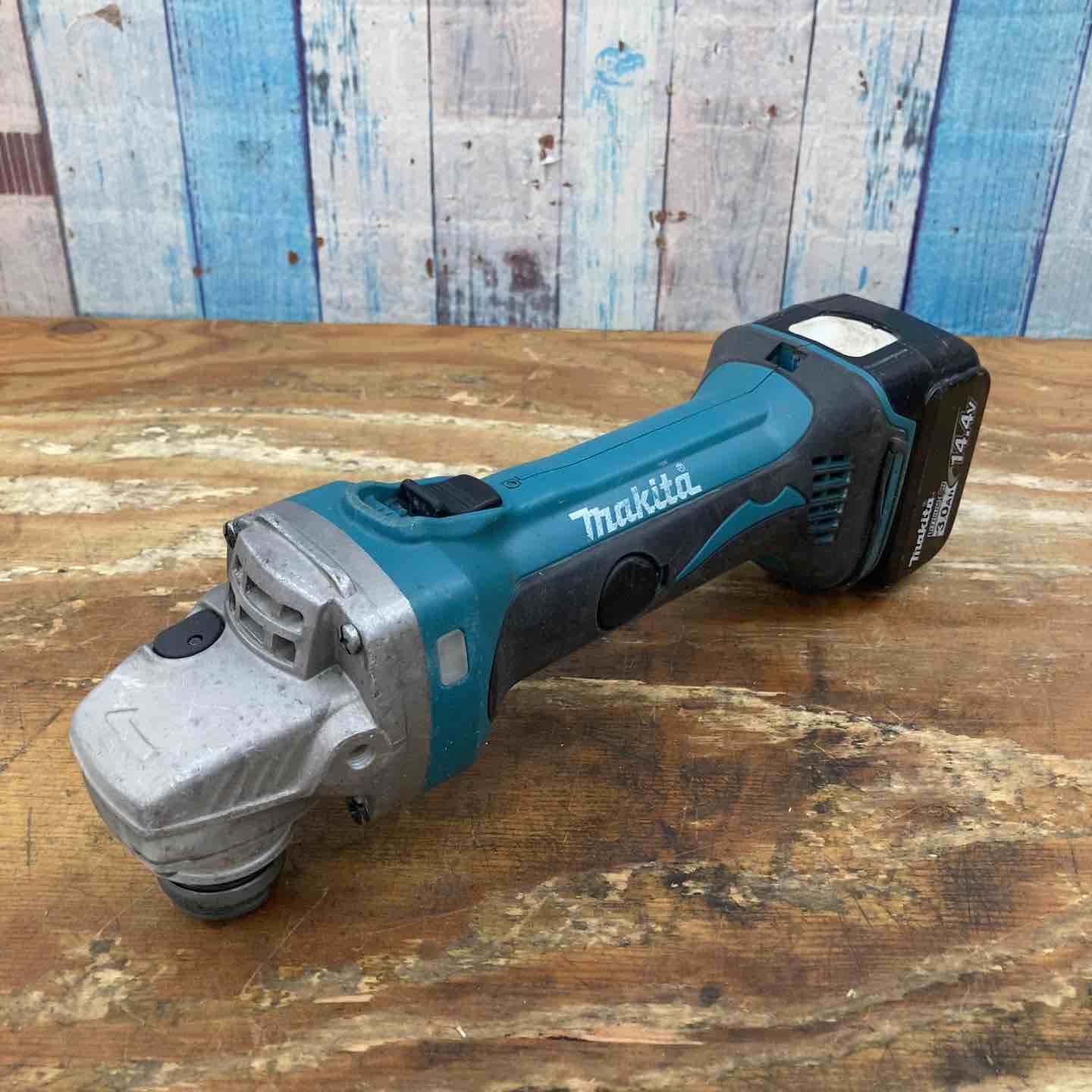 Makita - 中古❗ マキタ バッテリー式グラインダー おまけ付き 2025年最新】Yahoo!オークション -マキタ グラインダー 18vの