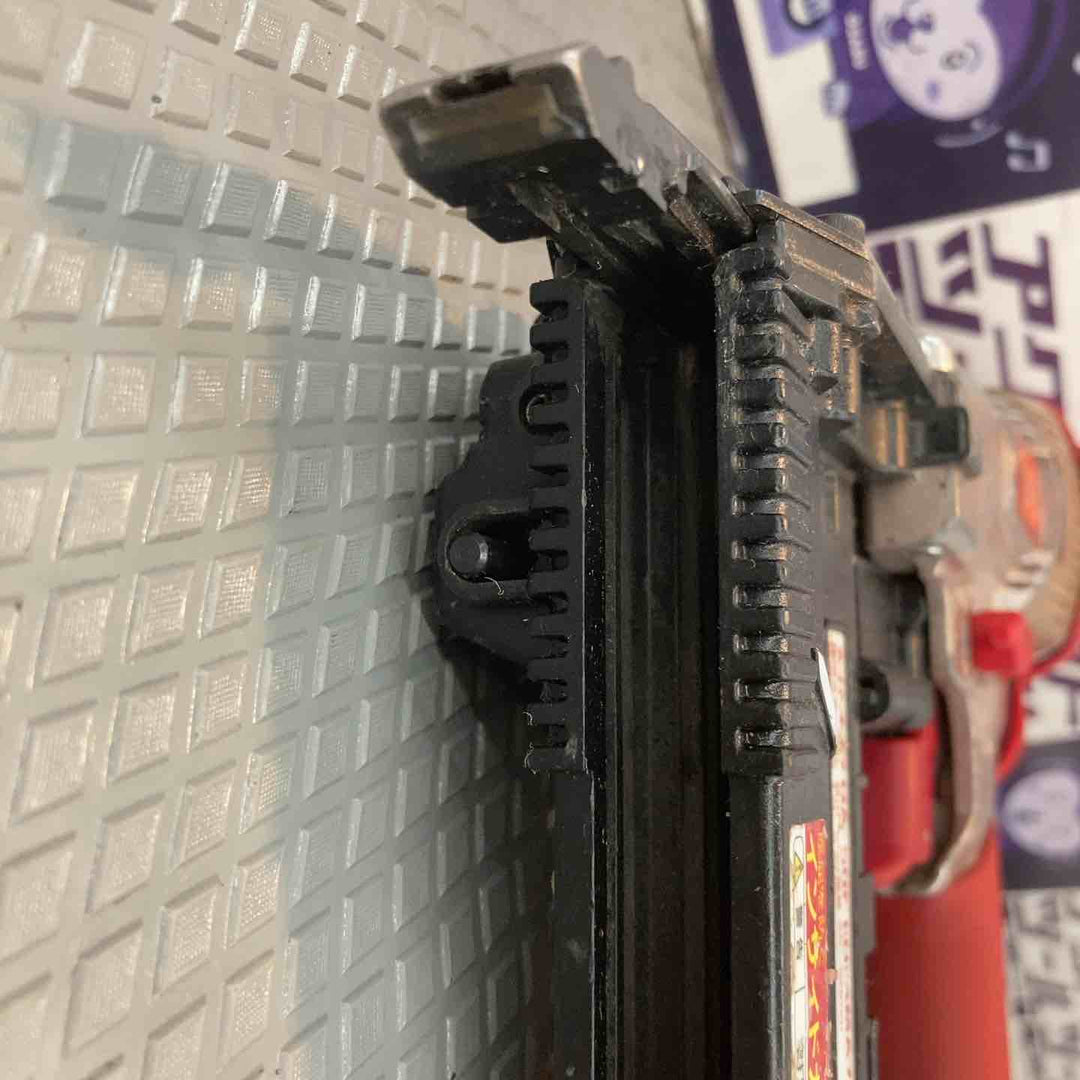 【中古品】マックス(MAX) 高圧フロアタッカ HA-50F1(D)/4MAフロア【所沢店】