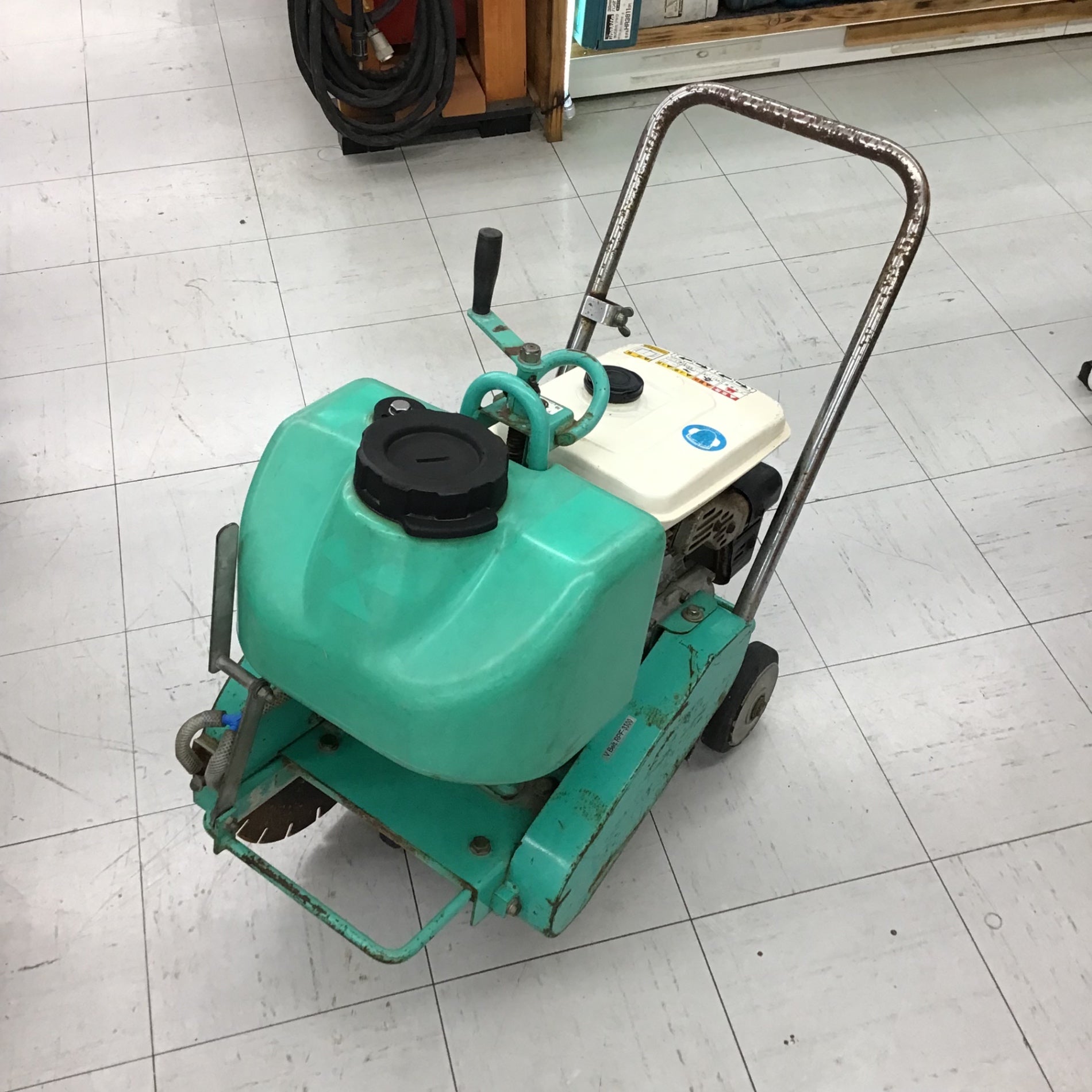 ◎新品・未使用品◎ エンジン芝刈り機手押し式 ◎新品・未使用品◎ エンジン芝刈り機手押し式 【公式通販】