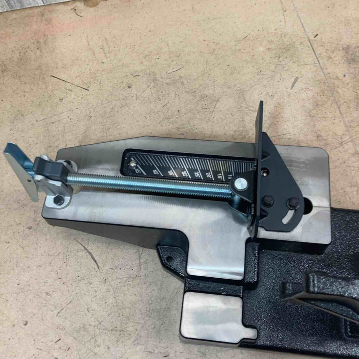 【中古美品】マキタ(makita) ポータブルバンドソー用スタンド No.194025-5【東大和店】