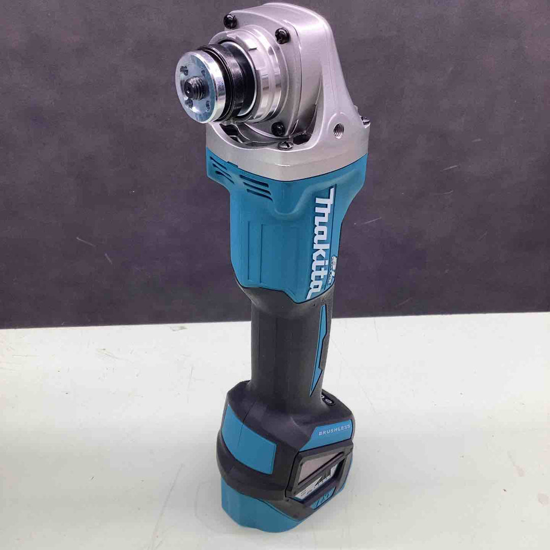 マキタ(makita) 100mmコードレスディスクグラインダ GA412DRGX DIY 鉄筋 アングル材 仕上げ磨き 建築 石材加工 コンクリート ブロック レンガ タイル 研磨 ガラス 断面磨き 加工【越谷店】