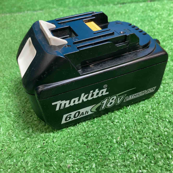 【中古品】★マキタ(makita) コードレス圧着機 TC300DRG ◇バッテリー充電数5回、充電器新品！【岩槻店】