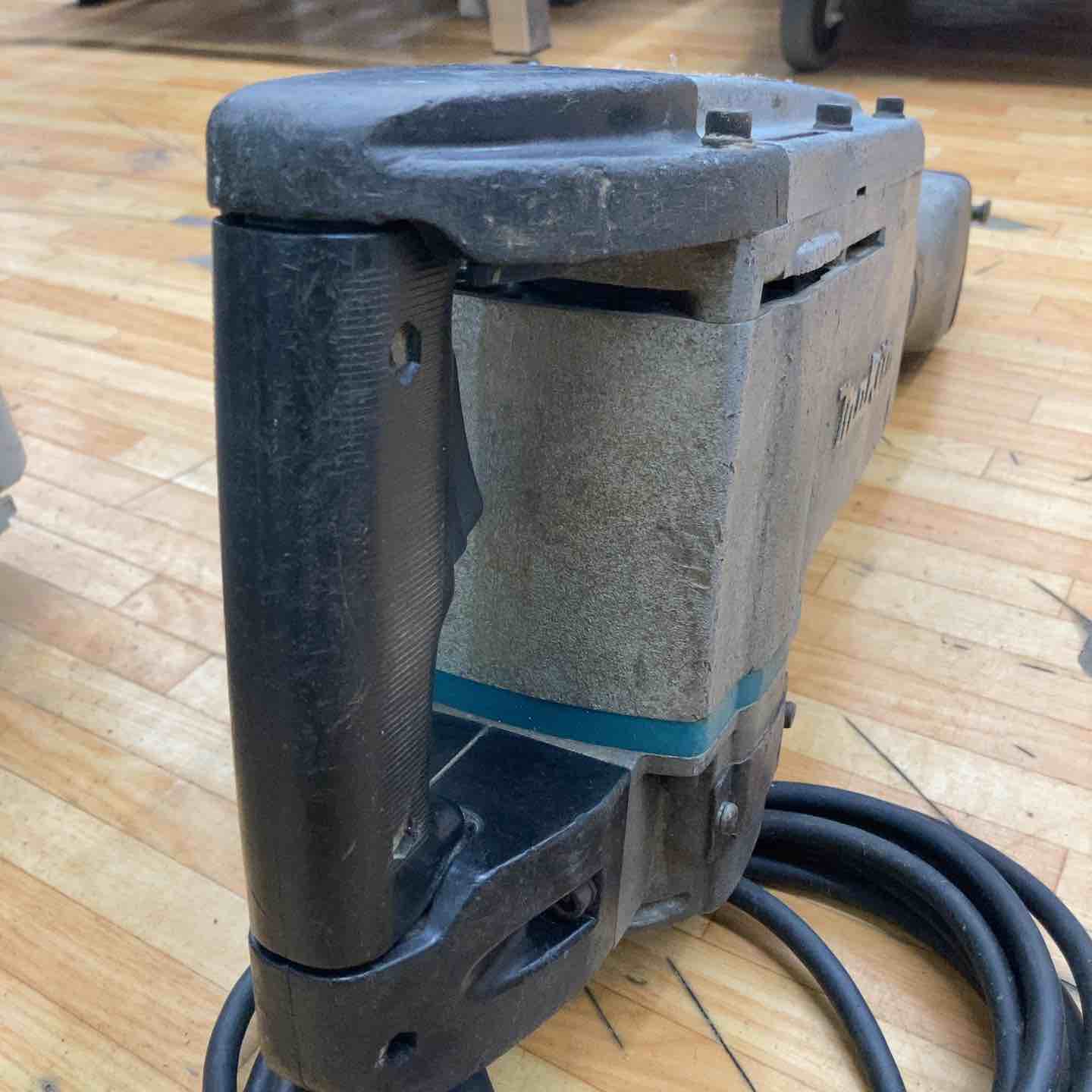 マキタ HM1500 電動ハンマ ブルポイント付き【リライズ市川行徳店