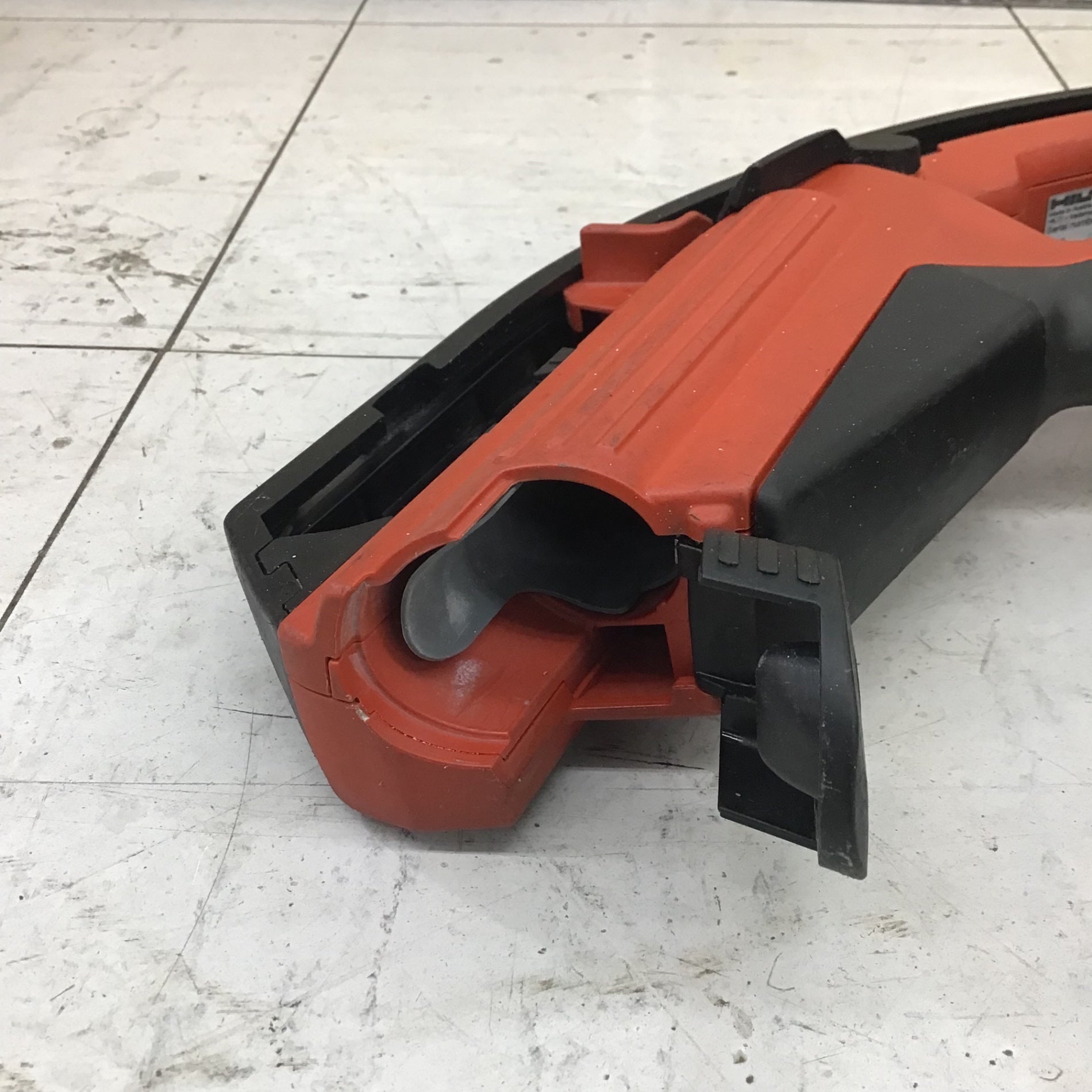 中古品】 ヒルティ/HILTI ガス式鋲打機 GX120 【鴻巣店】 – アクト