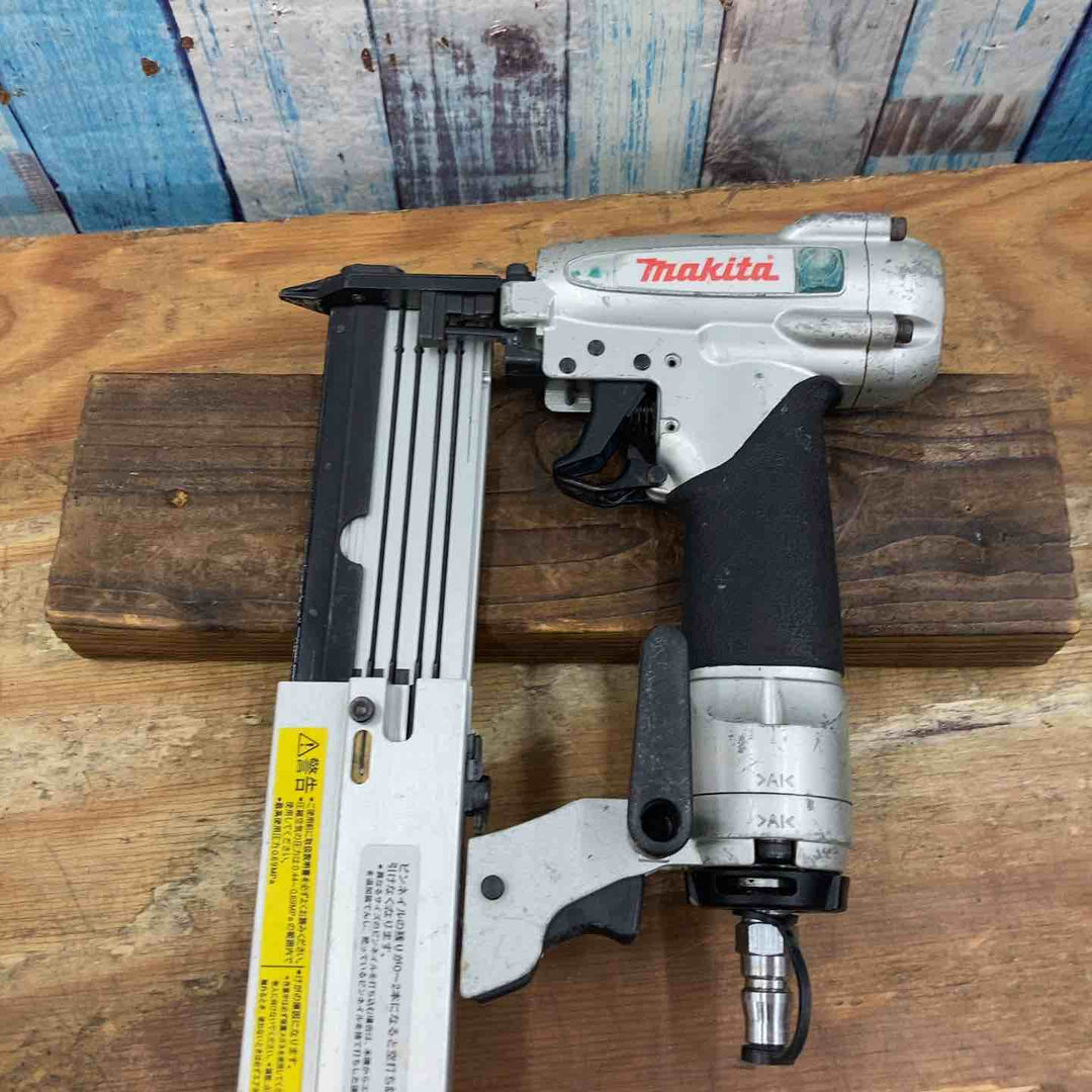 ★マキタ(makita) 常圧ピンネイラ AF351【柏店】