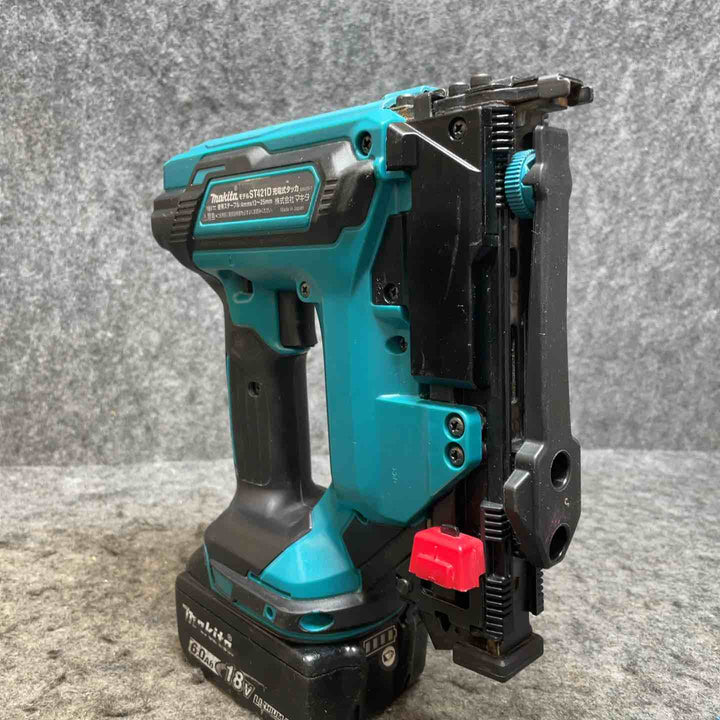 マキタ(makita) コードレスタッカー ST421DZ 6.0Ahバッテリー付 【桶川店】