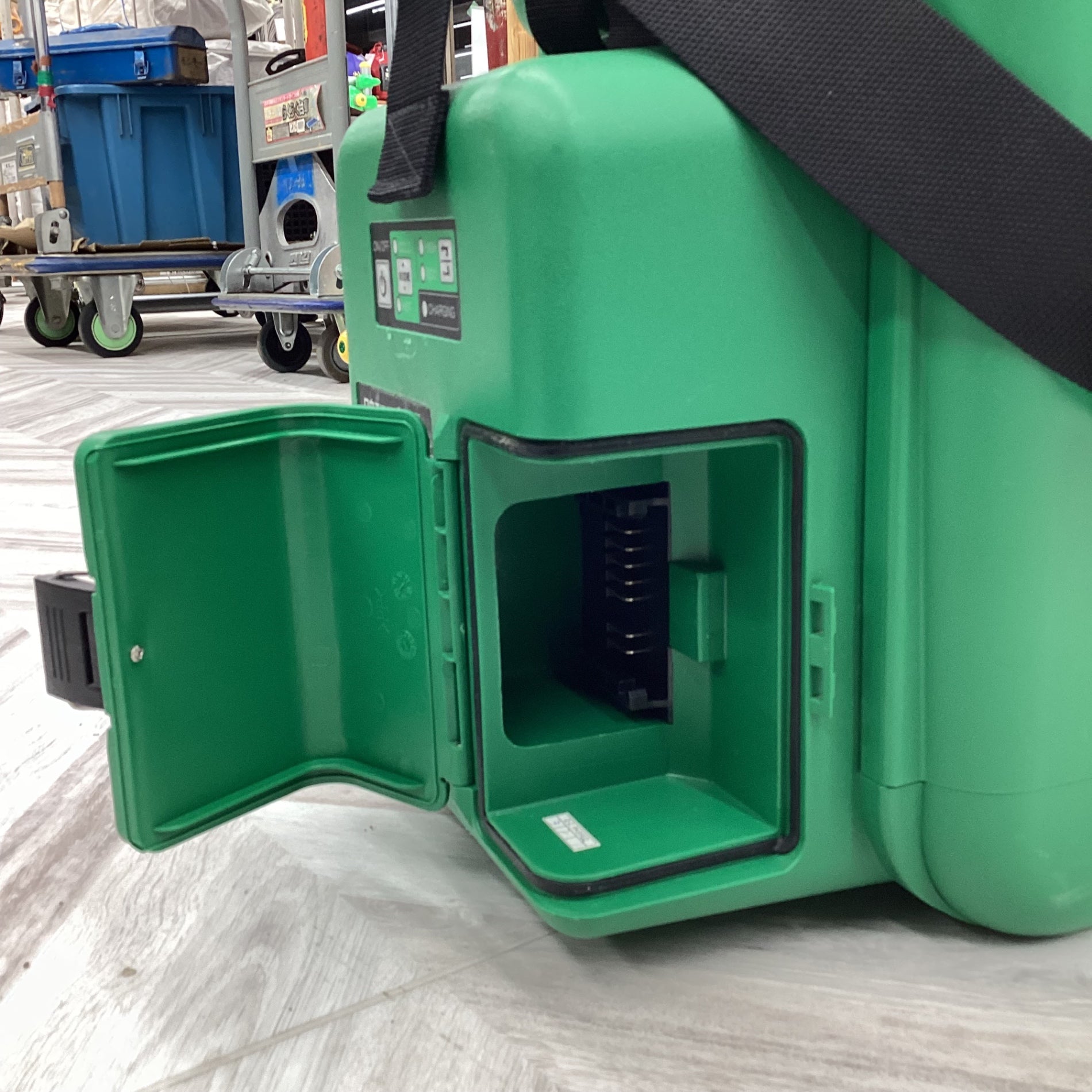 〇ハイコーキ(HIKOKI ※旧:日立工機) コードレス冷温庫 UL18DSL 〇ハイコーキ(HIKOKI ※旧:日立工機) コードレス冷温庫 UL18DSL