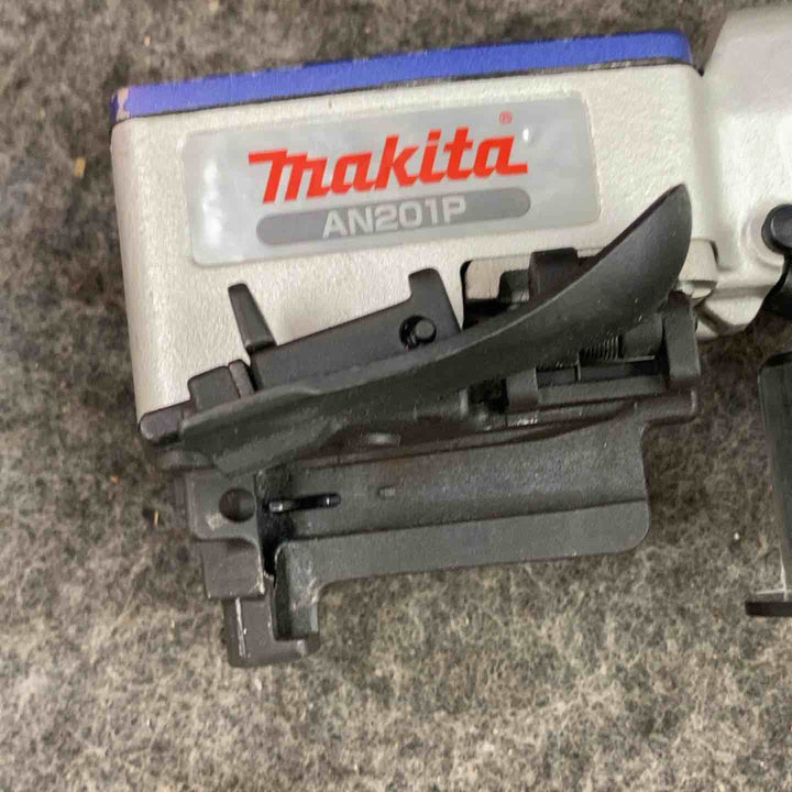 ◇マキタ(makita) 常圧和風天井用エア釘打ち AN201P【鴻巣店】