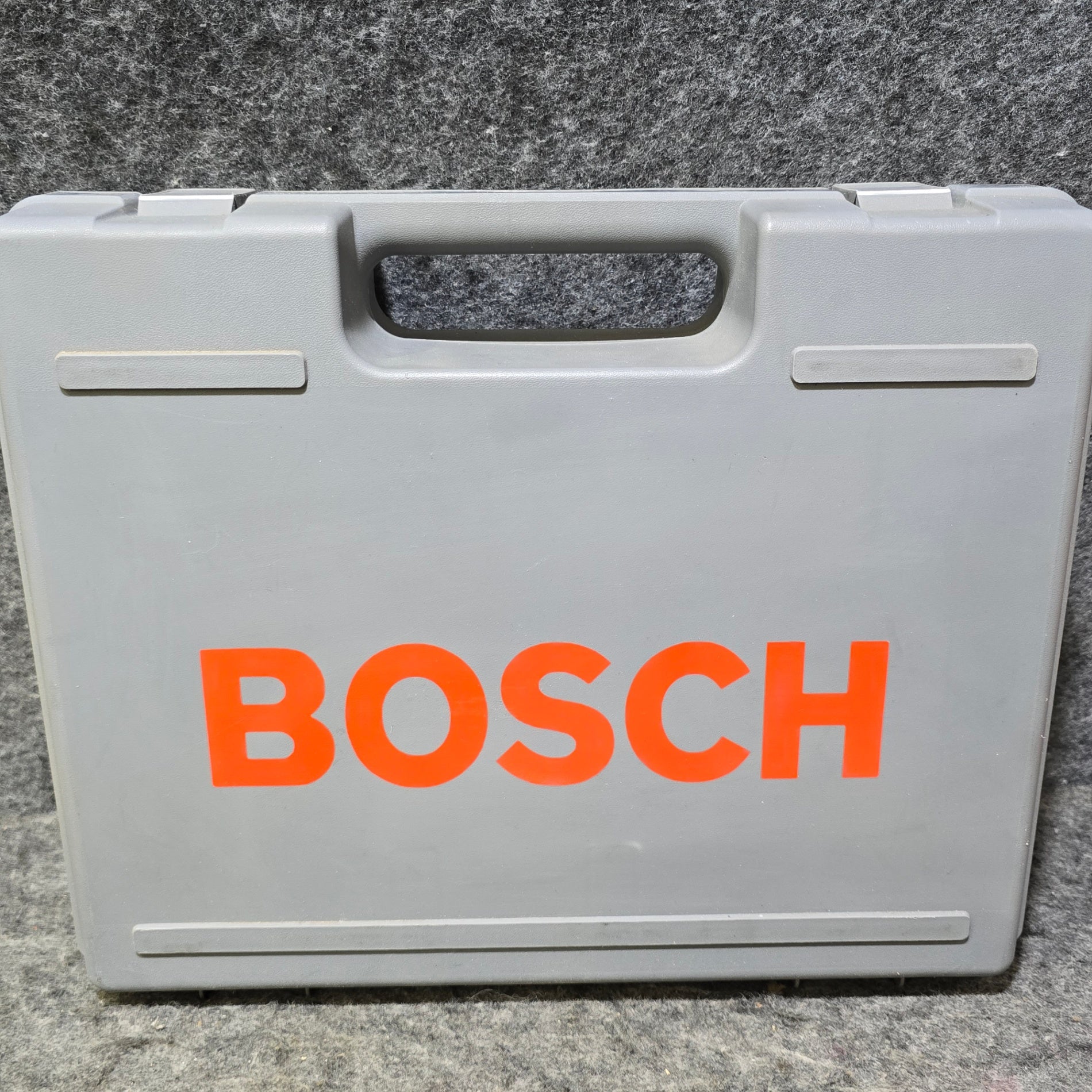 ボッシュ PSE180E スクレーパー【船橋馬込店】【店頭取引限定】【中古】IT9IB4NI7926 ボッシュ BOSCH 電動スクレーパー PSE180Eの中古 中古C傷汚れあり