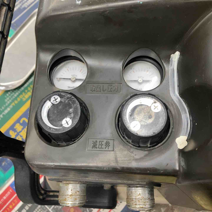 ◇マキタ(makita) 常圧専用エアコンプレッサー AC2211 50Hz　充填時間約2分30秒【戸田店】