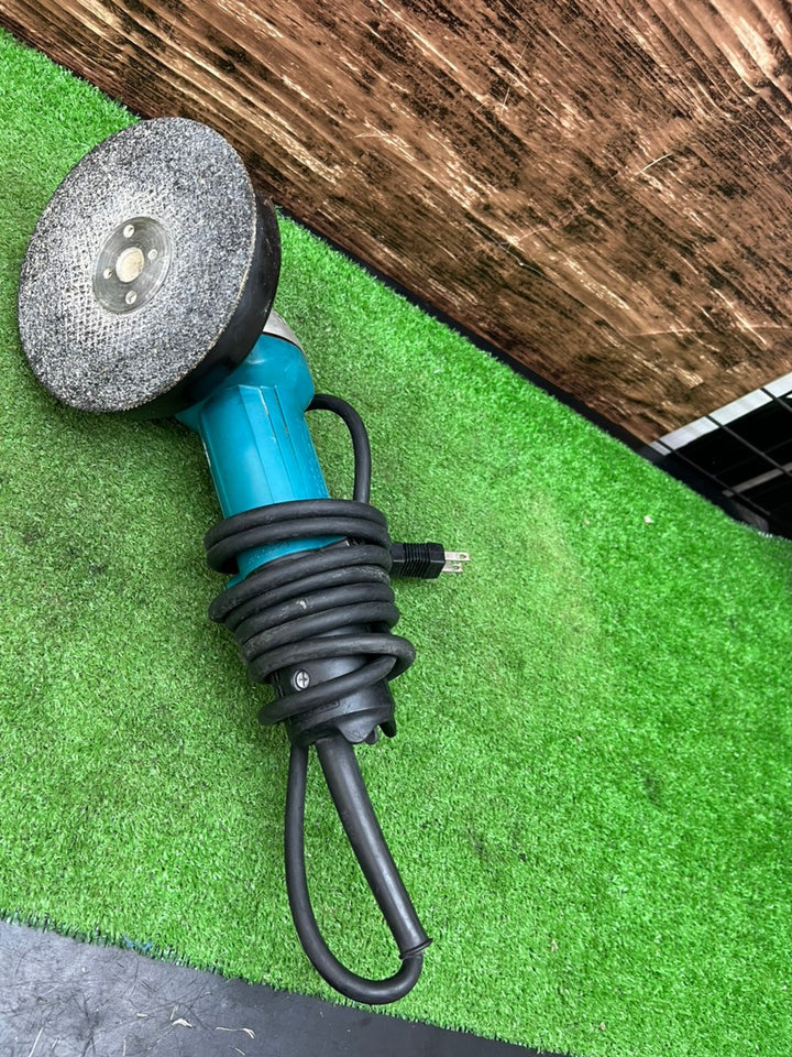 マキタ(makita) 125mm ディスクグラインダ 9535B 回転数	9,000min-1[回転/分]【川越店】