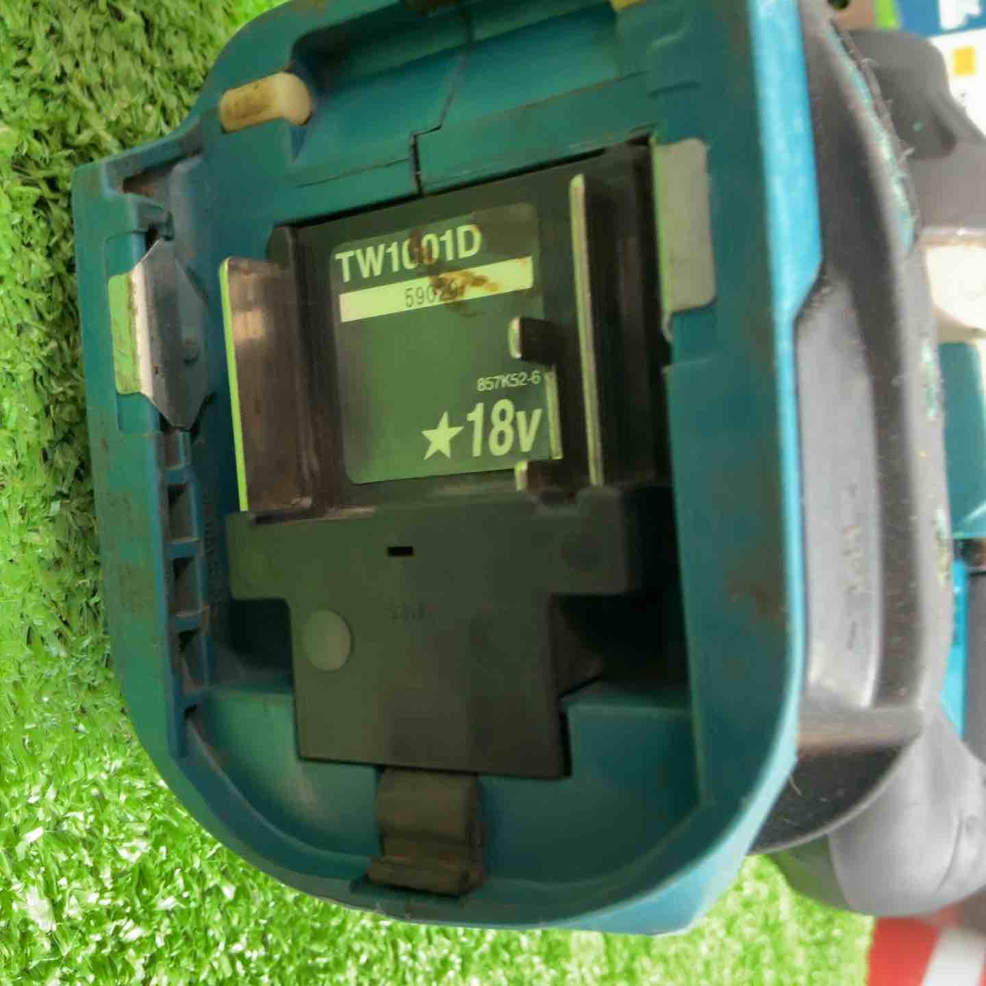☆マキタ(makita) コードレスインパクトレンチ TW1001DZ【草加店
