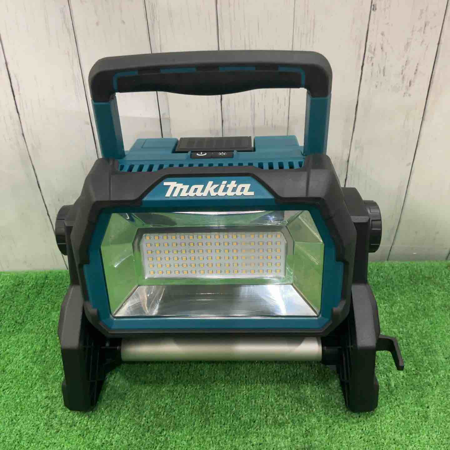 ☆マキタ(makita) コードレススタンドライト ML809【川口店】 – アクト