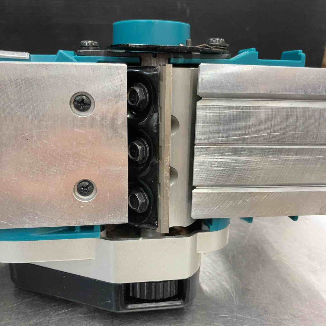 【中古品】マキタ(makita) 82mmコードレスカンナ KP181DZ 本体のみ【東大和店】
