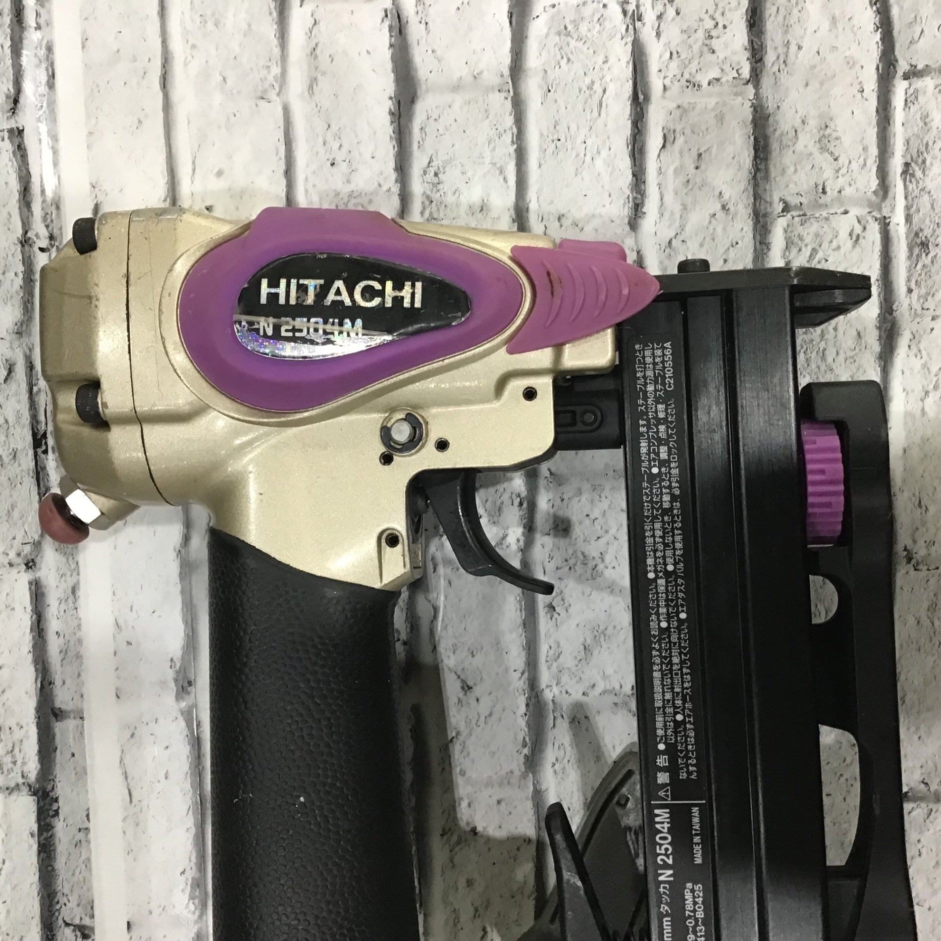 ☆ハイコーキ(HIKOKI ※旧:日立工機) 常圧エアタッカ N2504M【川口店