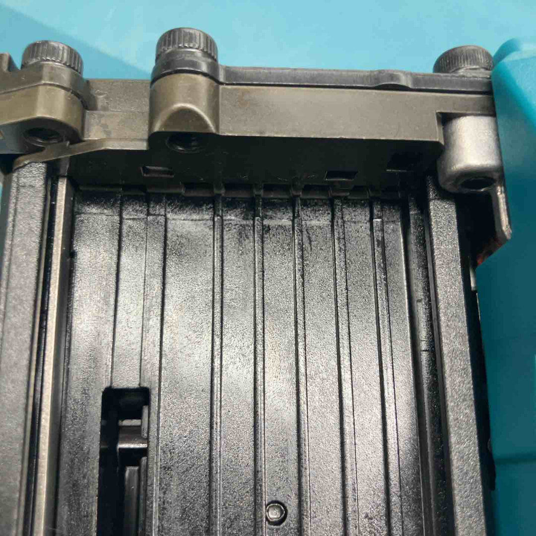 ★マキタ(makita) コードレスフィニッシュネイラ FN001GRD【戸田店】