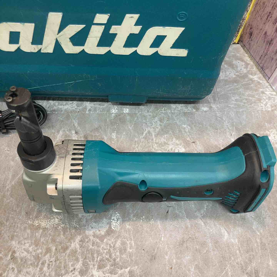 ◇マキタ(makita) コードレスニブラ JN161DRG【八潮店】