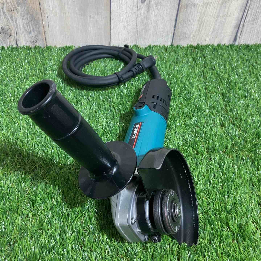 ☆マキタ(makita) 125mm ディスクグラインダ 9535B【戸田店】