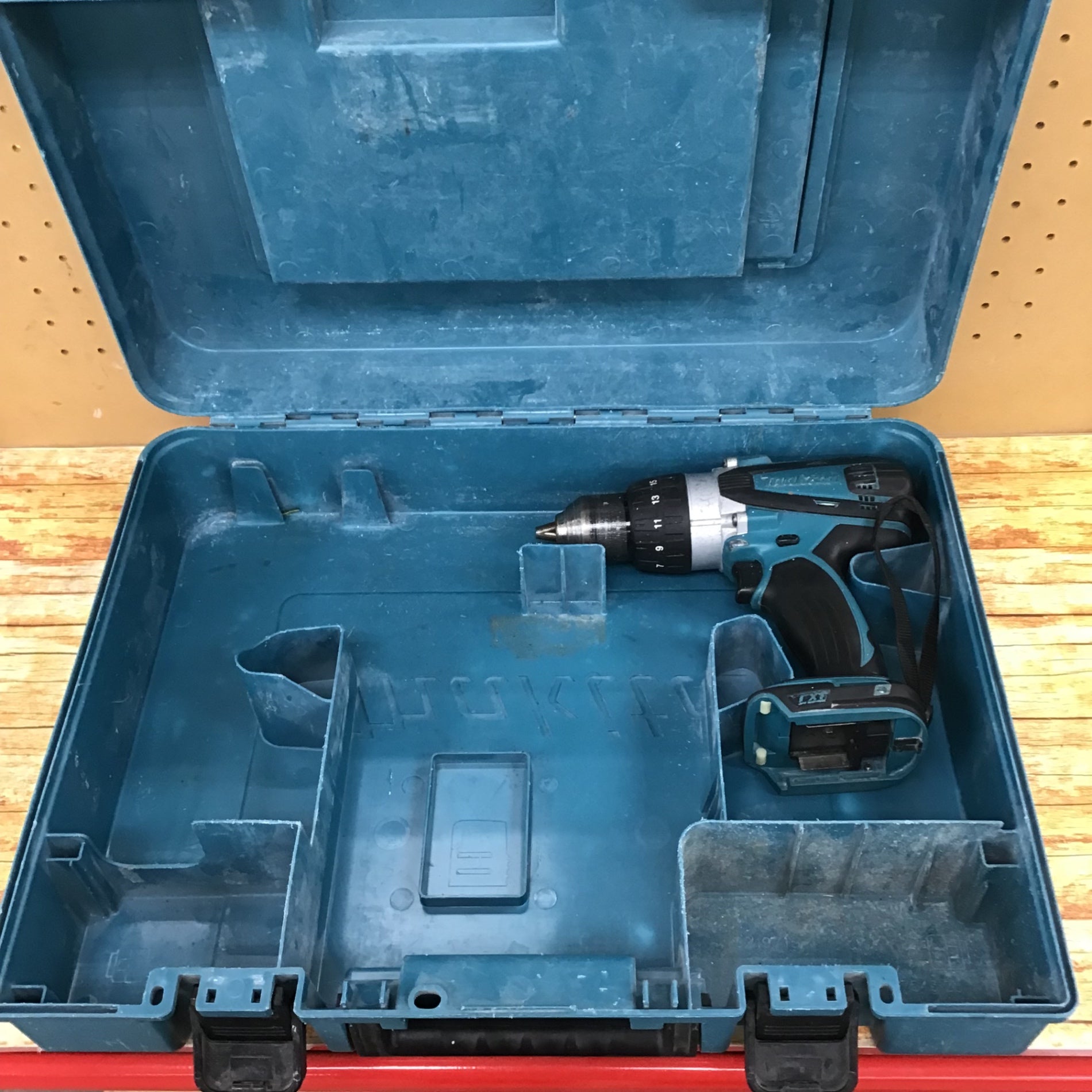 中古品 □ makita コードレス振動ドリルドライバー HP458DZ □ B □ ITNB051H4640 マキタ(makita) コードレス振動ドリルドライバー HP458DZ【川崎店