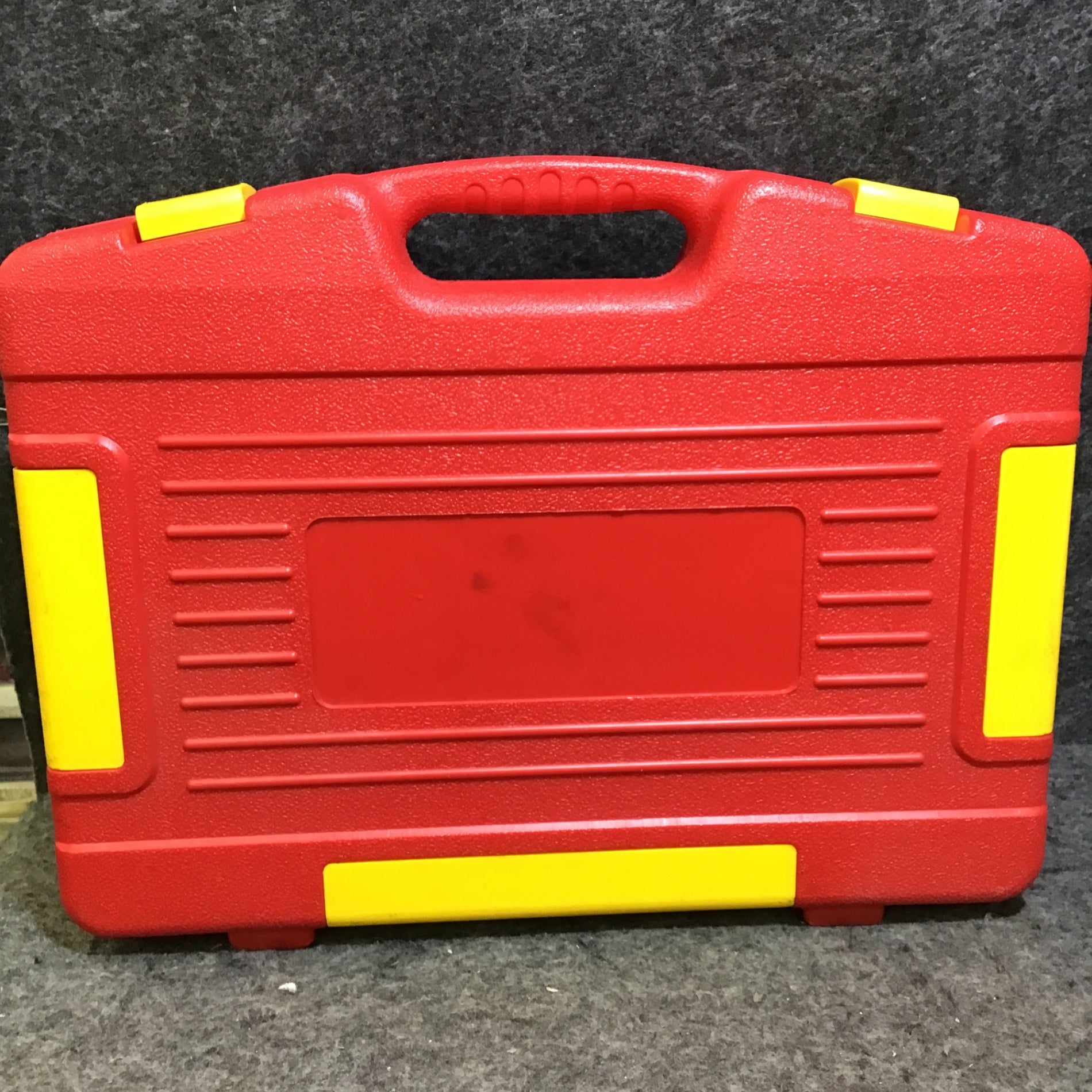 【中古品】SIGNET(シグネット) 絶縁工具セット 22点組 ラチェット差込角3/8&quot; E81022【桶川店】 中古品】SIGNET(シグネット) 絶縁工具セット 22点組 ラチェット