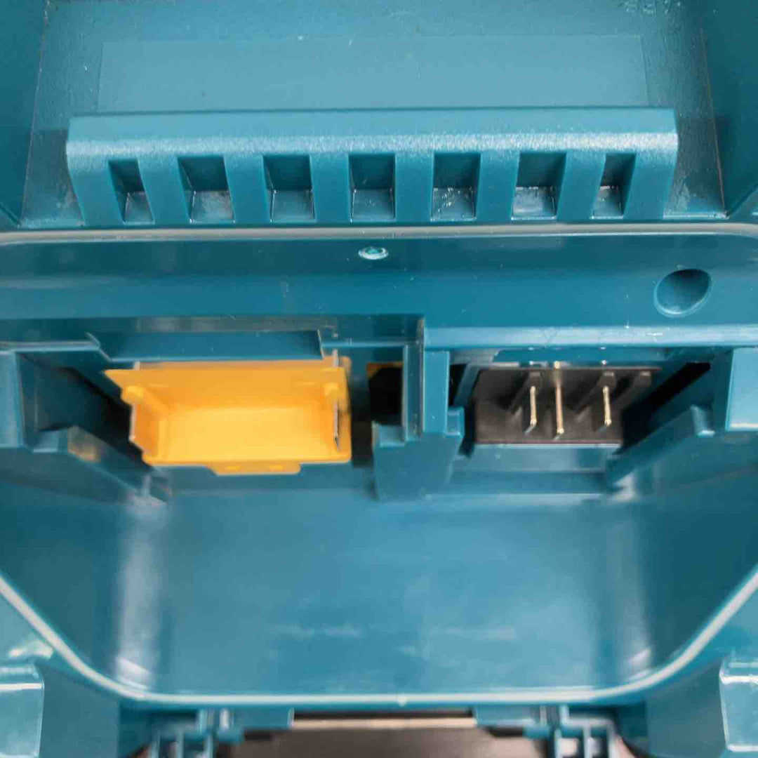 【中古品】 マキタ(makita) コードレススピーカー MR202 【東大和店】